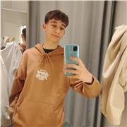 Soy un alumno de bachillerato con el título de la eso y un diploma de aprovechamiento por mi buen expediente, podría dar clases de matemáticas aplicadas a cualquier alumno que esté cursando la eso, tengo disponibilidad online y podría moverme alrededor de